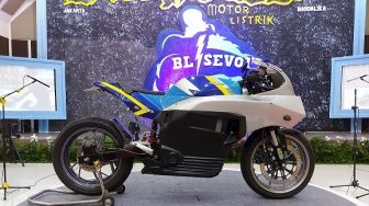 Sukses Touring Jakarta-Mandalika, Sepeda Motor Listrik BL-SEV01 Raih Data Baru