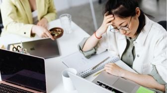 4 Cara yang Bisa Kamu Lakukan ketika Tidak Diapresiasi di Kantor