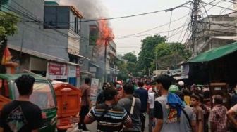 Kebakaran Rumah di Sawah Besar, 12 Unit Damkar Dikerahkan