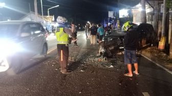 Minibus Tabrak Truk Tronton Di Jalan Wates-Purworejo, Pengemudi Meninggal Dunia