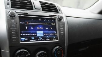 Radio Mobil, Sejarahnya dan Beberapa Merk Terbaiknya