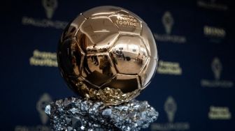 Messi atau Lewandowski? Berikut Jadwal Pemenang Ballon d'Or 2021 Malam Ini