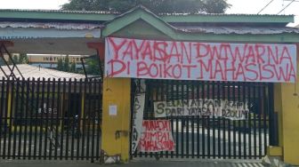 Izin Institut Teknologi Medan Dicabut, Mahasiswa Segel Kampus