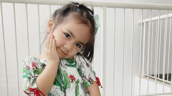 Gemas Maksimal! Intip 9 Potret Sheena Gabriella Anak Momo Geisha