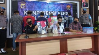 Lagi Asyik Main Judi Dadu, Tiga Pria di Banguntapan Ditangkap Polisi