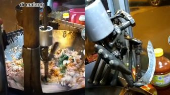 Penjual Nasgor di Malang Masak Dibantu Mesin, Sempat Dihujat Padahal Alasannya Sedih