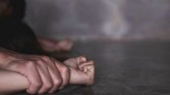 Bejat! Pria Sumut Tega Cabuli Anak Gadisnya Sendiri, Korban Ngaku Dicabuli Sejak SMP