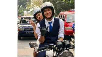 Heboh Pebulutangkis Jojo Boncengin Cewek Cantik Naik Moge Triumph, Reaksi Warganet Tak Terduga