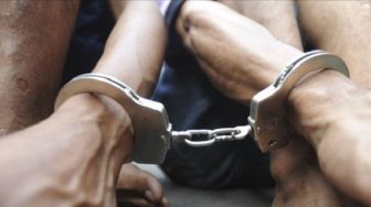 Apes! Bawa Kabur Truk Boks di Tanah Abang, Ketangkap di Tol Cipali