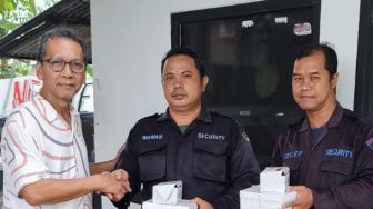 Door to Door, Tommy Sofianna Serap Aspirasi Warga