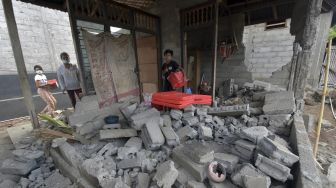Ratusan Rumah di Karangasem Bali Rusak Berat Akibat Gempa Bumi