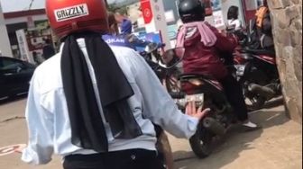 Duh Malu, Perempuan Ini Joget Nyi Ronggeng Saat Antre Bensin Padahal Sedang Direkam