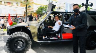 Mobil Taktis yang Digunakan Jokowi Sapa Masyarakat Bisa Deteksi Tembakan