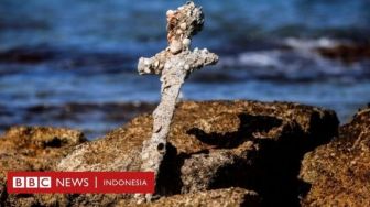 Pedang Prajurit Perang Salib Berusia 900 Tahun Ditemukan di Pantai Utara Is