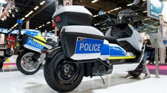 Jadi Kendaraan Patroli Polisi di Eropa, Motor Listrik BMW CE 04 Hadir di Indonesia dengan Spesifikasi Berikut Ini