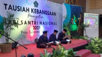 Khaeroni: Negeri Ini Masih Utuh Karena Ada Pesantren