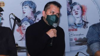 Andit Armada saat acara perilisan album terbaru Armada 'Kita Bersaudara' di Kemang Timur, Jakarta Selatan, Jumat (22/10/2021). [Suara.com/Alfian Winanto]