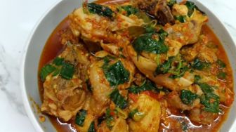 Resep Ayam Woku Khas Manado, Rasanya Pedas dan Bikin Ketagihan