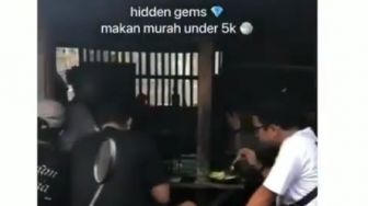 Ibu Ini Jual Nasi Megono 6 Porsi Rp18 Ribu, Definisi Dagang Sekaligus Sedekah