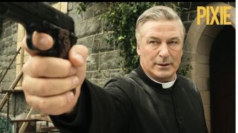 Tak Tahu Berpeluru, DOP Halyna Hutchins Tertembak Alec Baldwin Saat Syuting