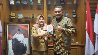 Inovatif! DPRD Kabupaten Bogor Terbitkan Buku Emanberani
