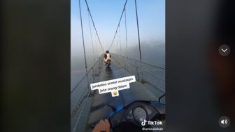 Viral Penampakan Jembatan 'Shiratal Mustaqim', Ternyata Lokasinya di Sini, Berani Lewat?