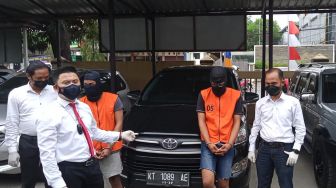 Ngaku Sebagai Anggota Kepolisian, Dua Orang Pria Rampas Mobil Travel