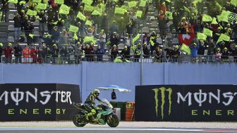 Ramai Gosip akan Diberi Podium di MotoGP Valencia, Reaksi Valentino Rossi Diluar Dugaan