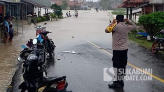 Disergap Banjir, Tegalbuleud Sukabumi Lumpuh