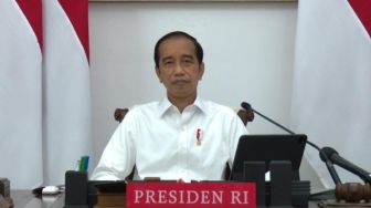 Presiden Jokowi: Natal dan Tahun Baru Ini Lebih Baik Tidak Bepergian ke Mana-mana
