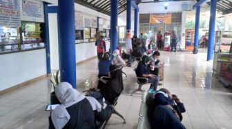 Penumpang di Terminal Bus Jabodetabek Naik Hingga 33 Persen Saat Libur Natal