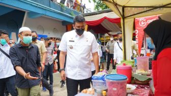 Bobby Nasution Buka Festival Pemuda Pemudi Bersatu di Kampung Sejahtera