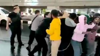 Video Mahasiswa Papua Unjuk Rasa Papua Merdeka di Makassar 