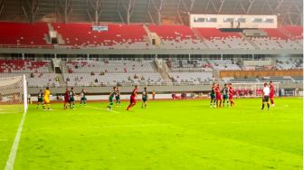 Menahan Imbang,  PSMS Medan 0 : 0 Sriwijaya FC