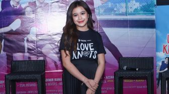 Penyanyi Brisia Jodie ketika ditemui saat jumpa pers Film Love Knot di Tanah Abang, Jakarta Pusat, Kamis (28/10/2021). [Suara.com/Alfian Winanto]