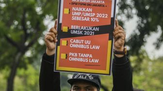 Top 5 SuaraJakarta: Tuntut UMP Jakarta Naik hingga Jambret Tewas Ditabrak Korban