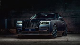 Black Badge Ghost, Ekspresi Hitam Sempurna dari Rolls-Royce