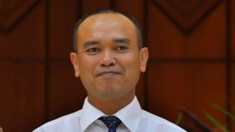 Jadi Tersangka Korupsi, Tugas Deputi BP Batam Syahril Japarin Digantikan Purwiyanto