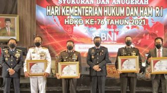 Kemenkumham Apresiasi Direktur Hubungan Kelembagaan BNI dengan Penghargaan