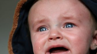 Perut Bayi Kembung? Berikut Cara Mengatasinya Sampai Tuntas!