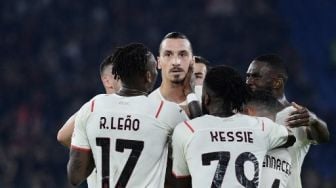 AS Roma vs AC Milan: Sepuluh Pemain Rossoneri Menang 2-1 di Olimpico