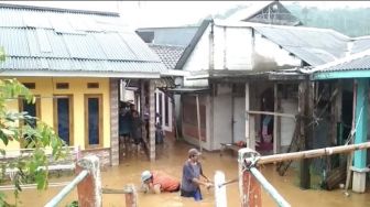 Hujan di Awal November, Banjir Rendam Puluhan Rumah di Sukanagara Cianjur