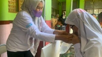 Siswa SMP di Kota Makassar Menjalani Pemeriksaan Sebelum Sekolah Tatap Muka