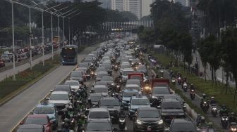 5 Fakta Jawa - Bali PPKM Level 1 Diperpanjang Sepekan, Masyarakat Diminta Waspada Gelombang Baru
