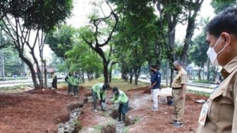 Atasi Banjir, Pemkot Jakarta Timur Bangun Rain Garden dan Bioswale