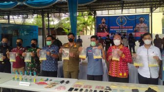 Gerebek Warnet dan Kafe di Sumut, BNN Amankan Ratusan Orang-Sita 5 Ribu Butir Pil Ekstasi