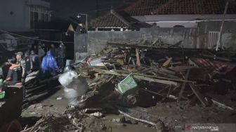 Wapres Minta Mensos Risma Memantau Penanganan Banjir di Kota Batu