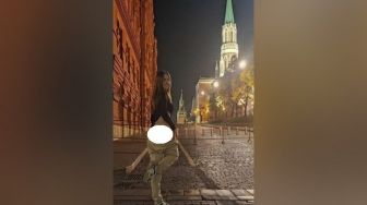 Foto Telanjang di Depan Rumah Dinas Presiden Rusia, Bintang Porno Masuk Penjara