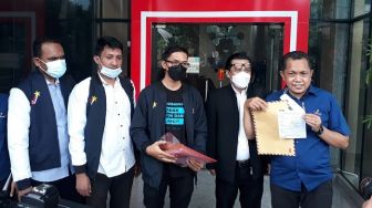 Diduga Terlibat Bisnis Tes PCR, Luhut dan Erick Thohir Dilaporkan ke KPK