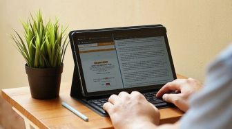 Menulis atau Jadi Bangkai!